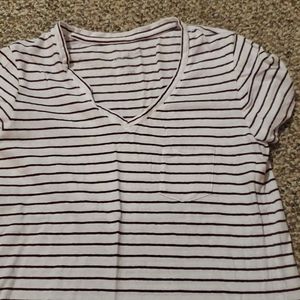 Striped vneck pocket tee